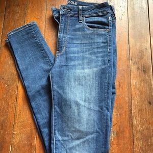 Medium wash high rise American Eagle jeans